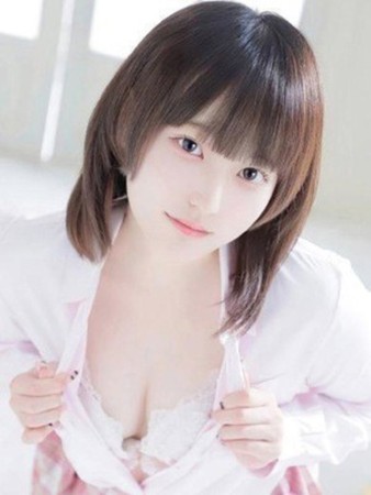 桃園なおさんの写真1枚目