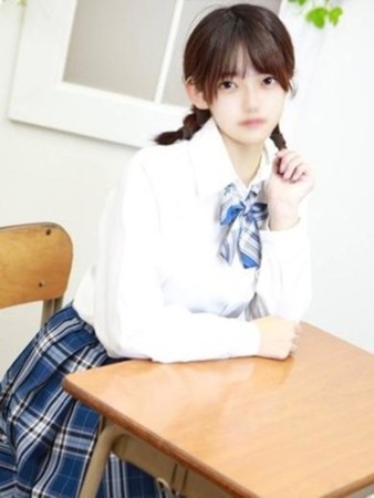 秋月まいかさんの写真2枚目