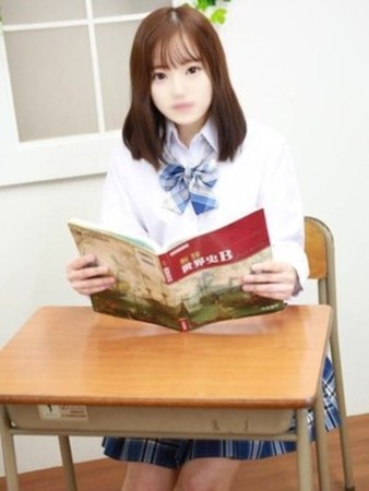 横山りなさんの写真2枚目