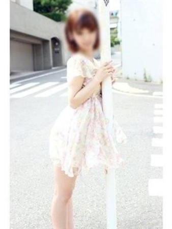 一色ゆなさんの写真2枚目
