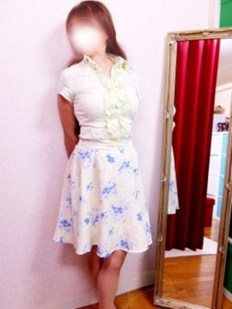 伊月(いづき)さんの写真1枚目