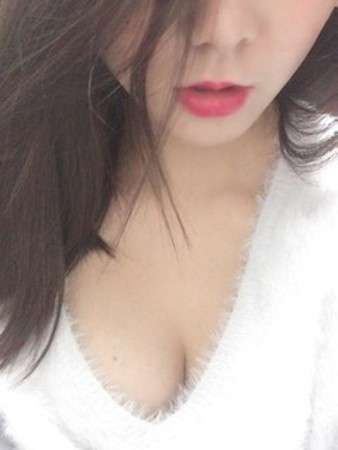中島えみりさんの写真1枚目