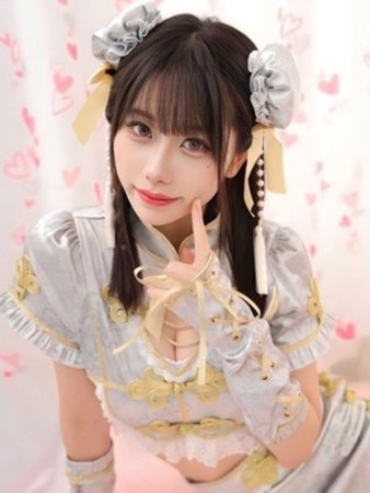 新〇カンナさんの写真2枚目