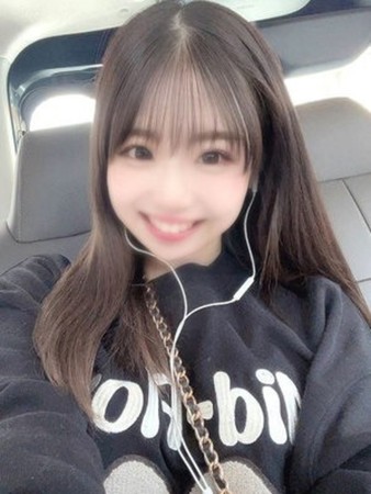 篠原めいさんの写真1枚目