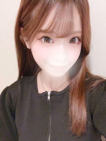 井上るるかさんの写真1枚目