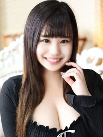 大崎もなかさんの写真1枚目