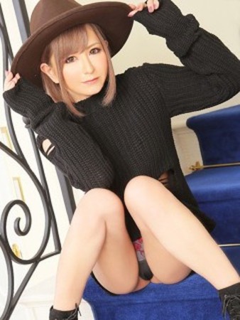 優花さんの写真2枚目