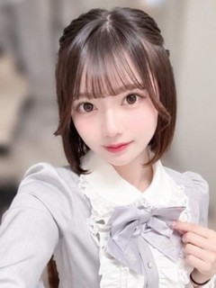 白鳥あいら