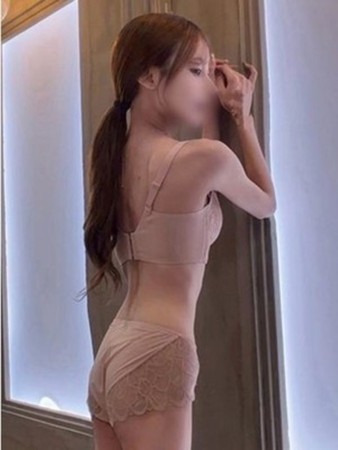 南えまさんの写真4枚目