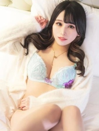 東雲ひなのさんの写真5枚目