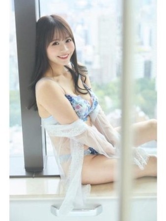 桃香ほたるさんの写真3枚目