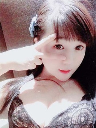 エミさんの写真2枚目