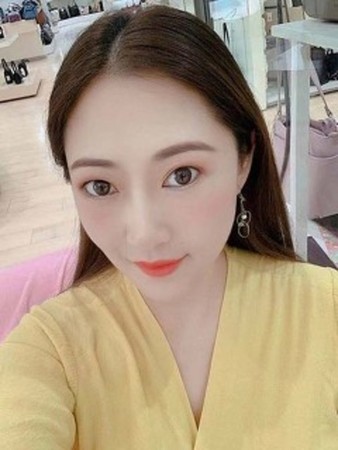 ララさんの写真1枚目