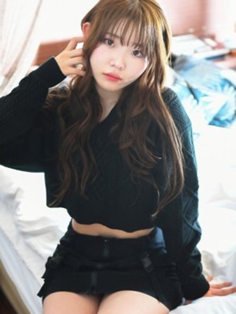 新人はづきさんの写真3枚目