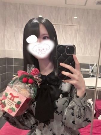 新人ゆうなさんの写真2枚目