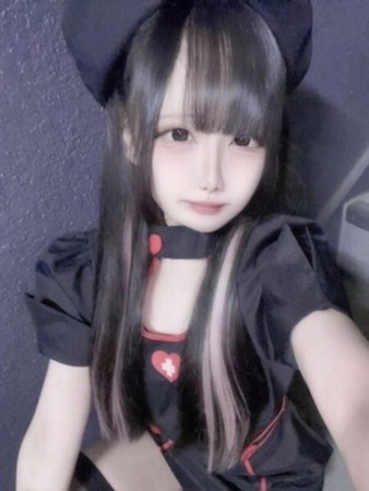 新人あいすさんの写真2枚目