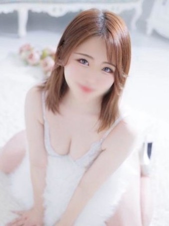 三浦ゆいなさんの写真3枚目