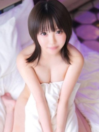 未波なみさんの写真1枚目