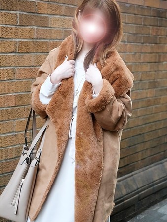愛奈(あいな)さんの写真3枚目