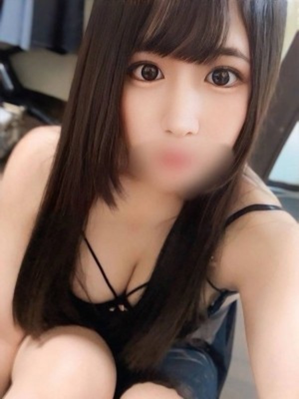 新人なこさんの写真1枚目