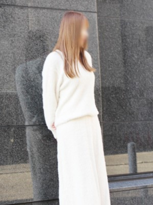 えりなさんの写真2枚目