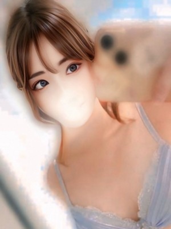 新人かほさんの写真1枚目