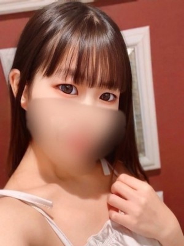 新人ゆりなさんの写真1枚目