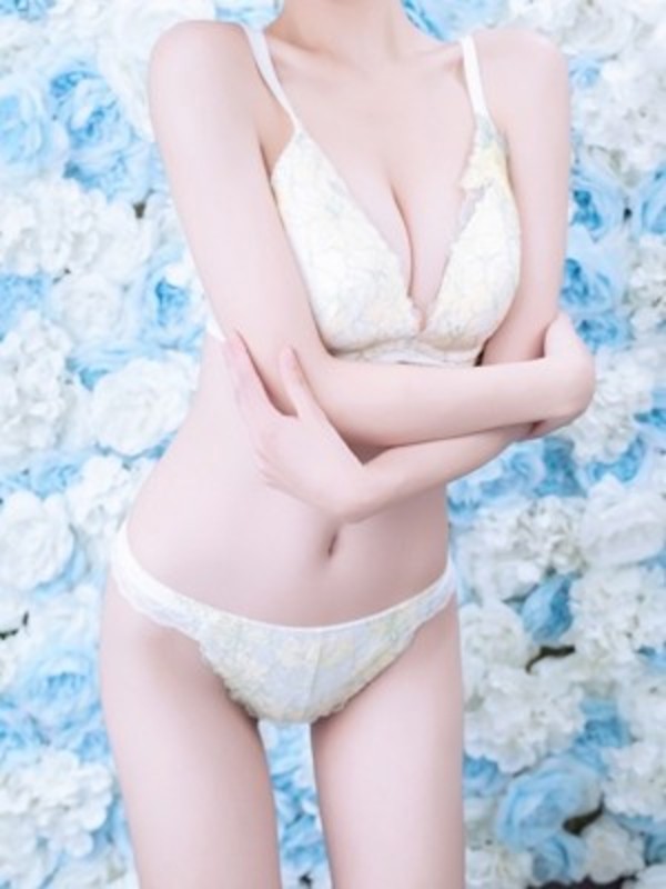 あかりさんの写真3枚目