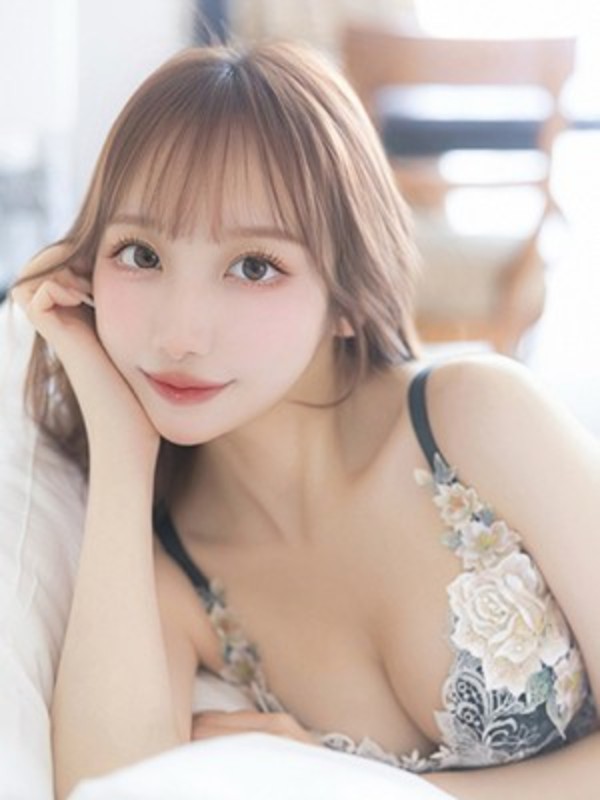 桜庭ゆきなさんの写真2枚目