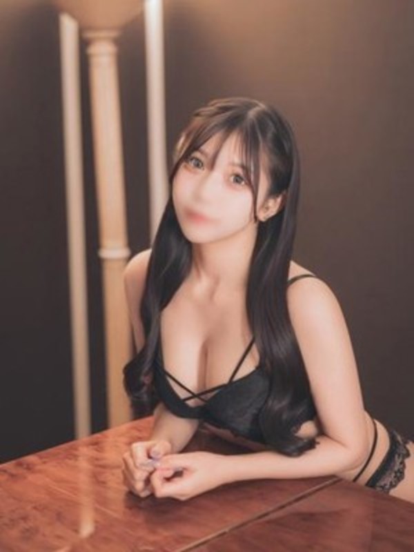 羽咲すみれさんの写真3枚目