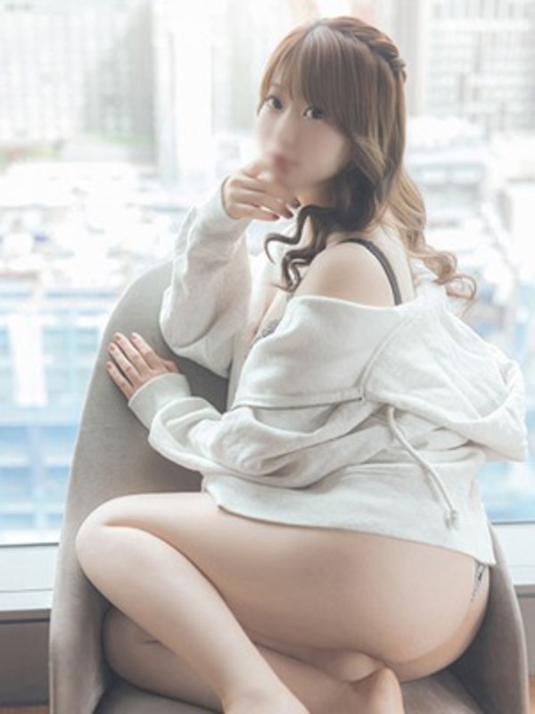 源らんさんの写真3枚目