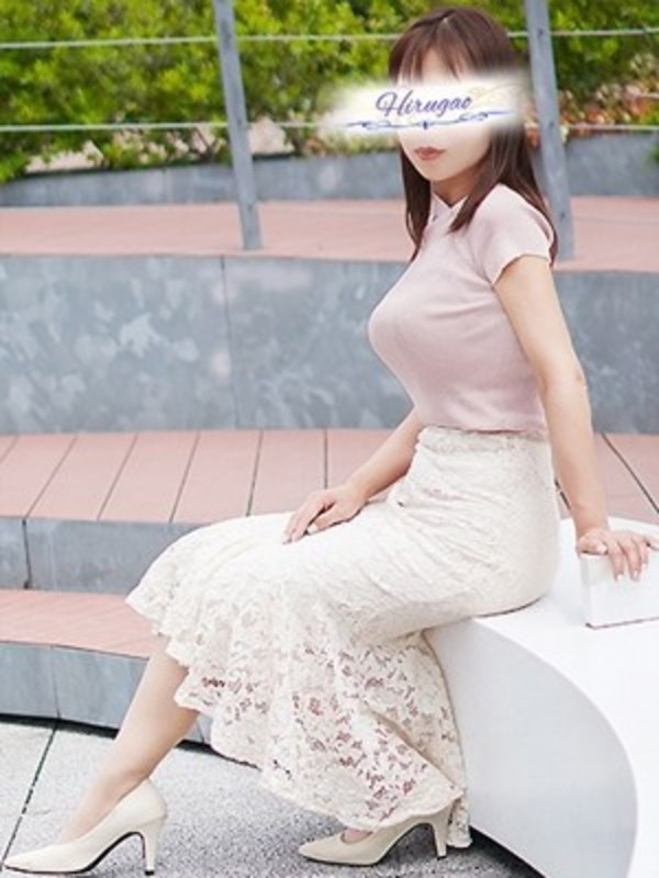 夏希さんの写真4枚目