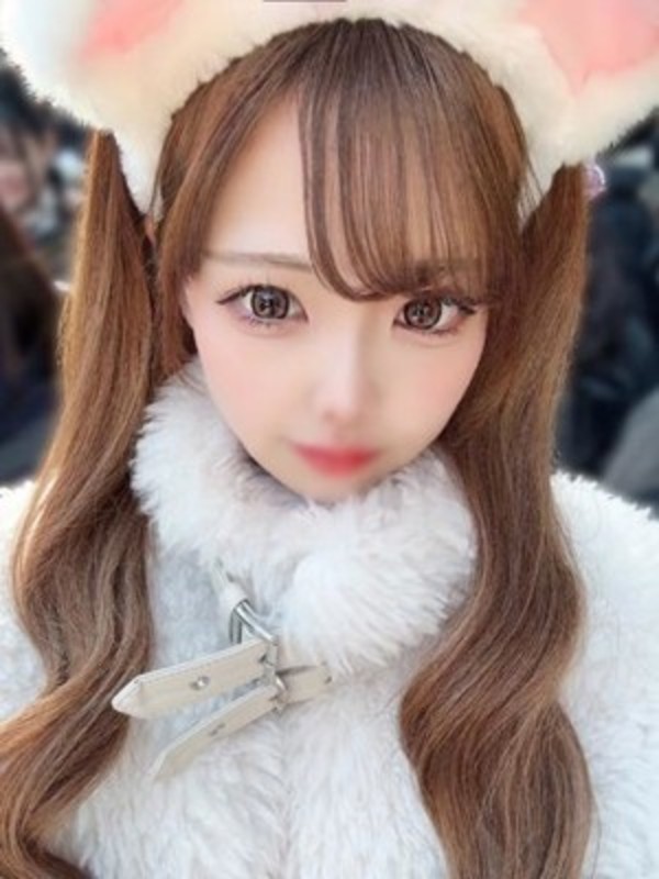 高橋ゆなさんの写真1枚目